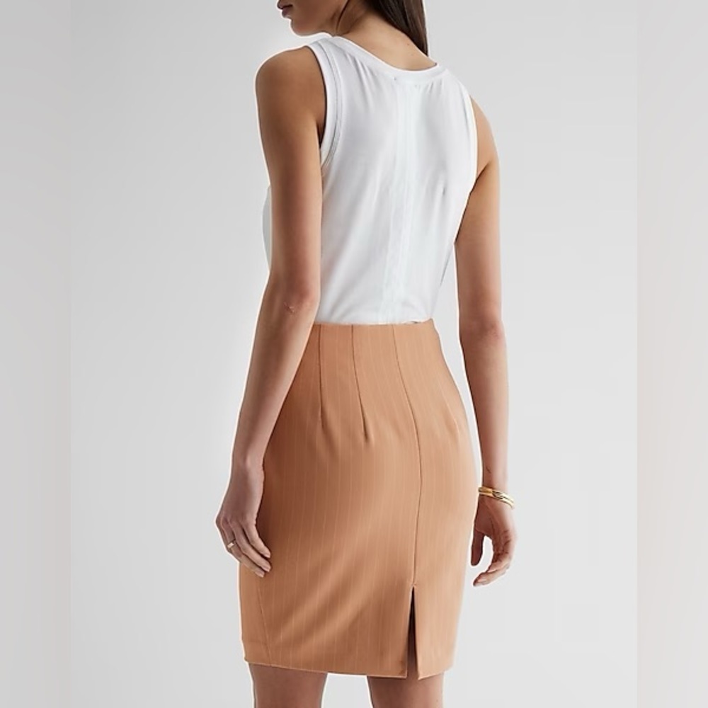 NWOT Express Editor High Waisted Pinstripe Pencil Skirt - Picture 2 of 9